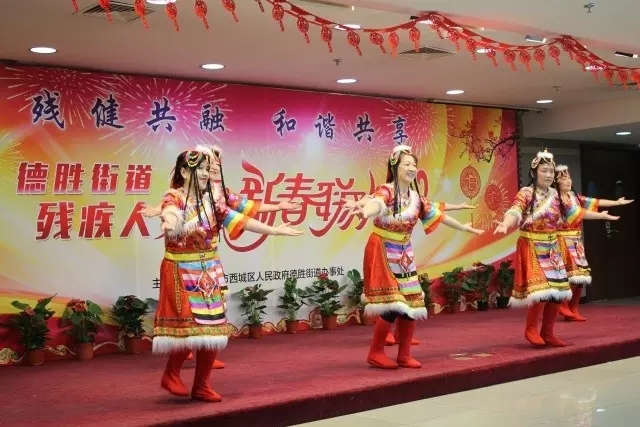 图为 表演现场