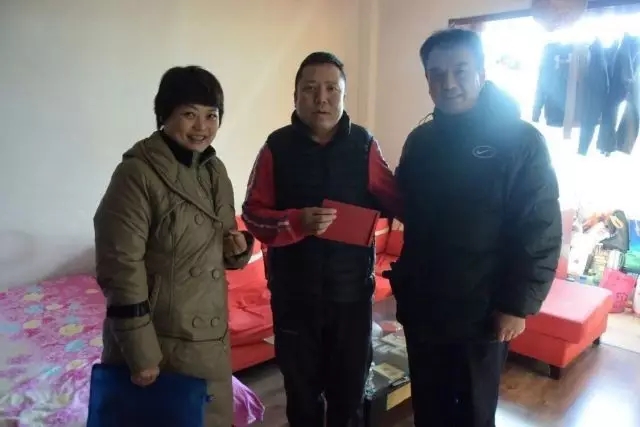 图为 慰问现场