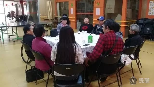 图为 会议现场