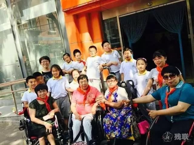 图为 活动合影