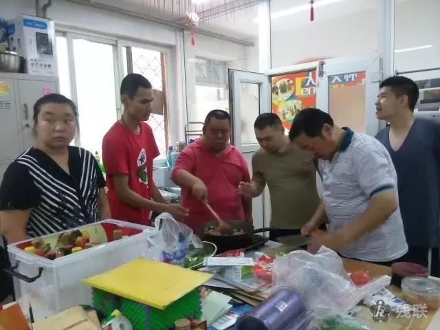 图为 活动现场