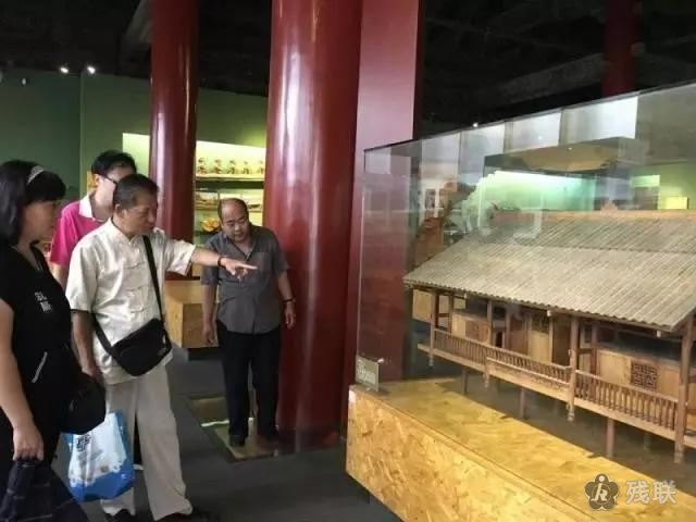 图为 参观现场