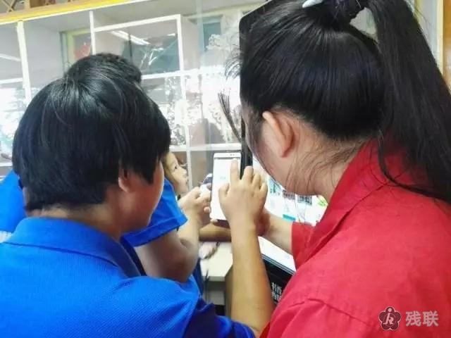 图为 活动现场