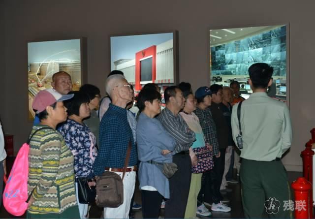 图为 参观现场