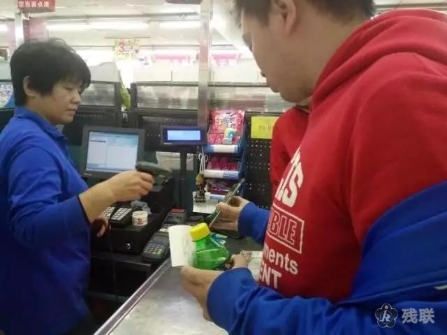 图为 活动现场