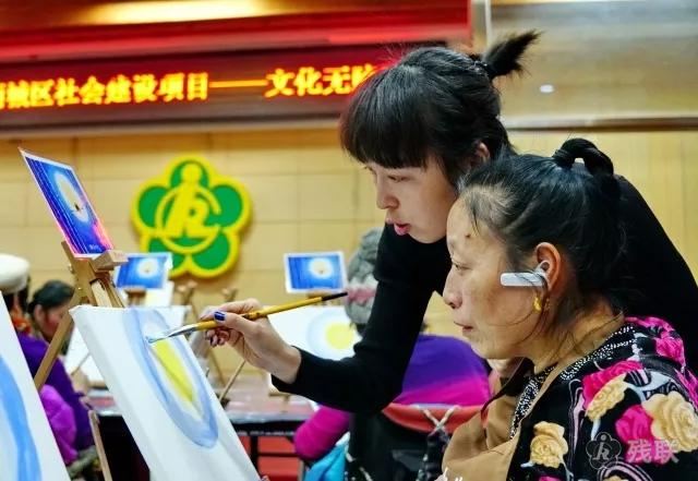 图为 活动现场