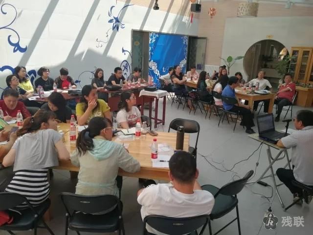 图为 培训现场