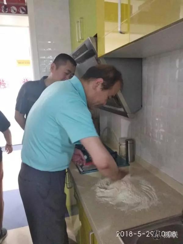 图为 制作现场