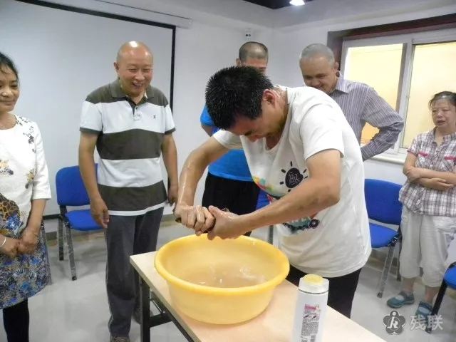 图为 活动现场