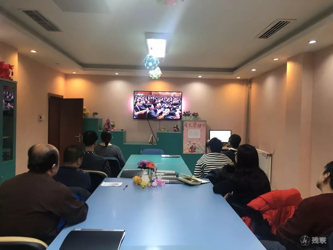 图为 观看现场