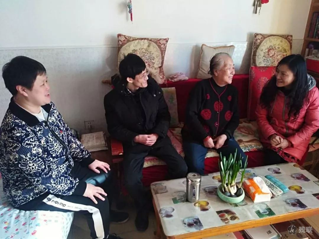 图为 慰问现场
