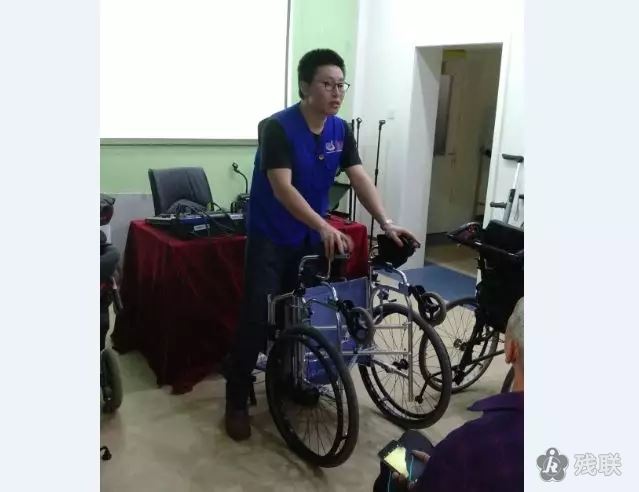 图为 讲座现场