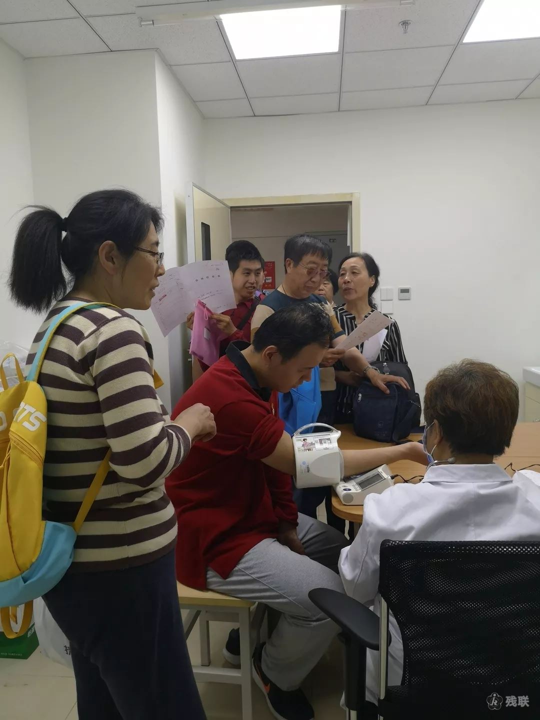 图为 体检现场
