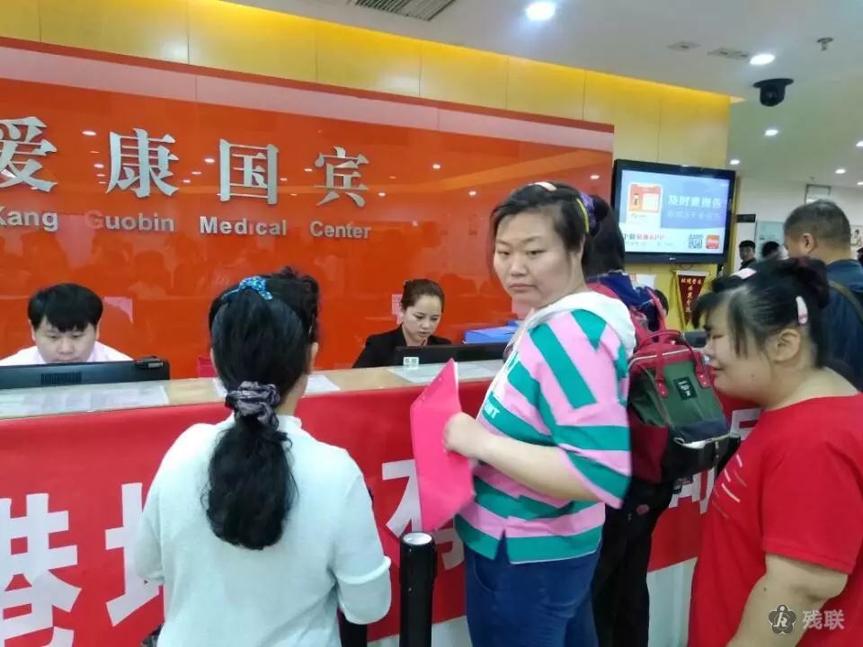 图为 体检现场