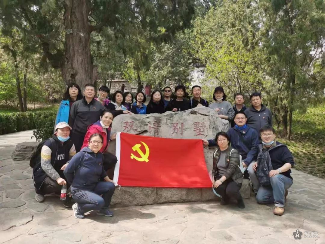 图为 活动合影