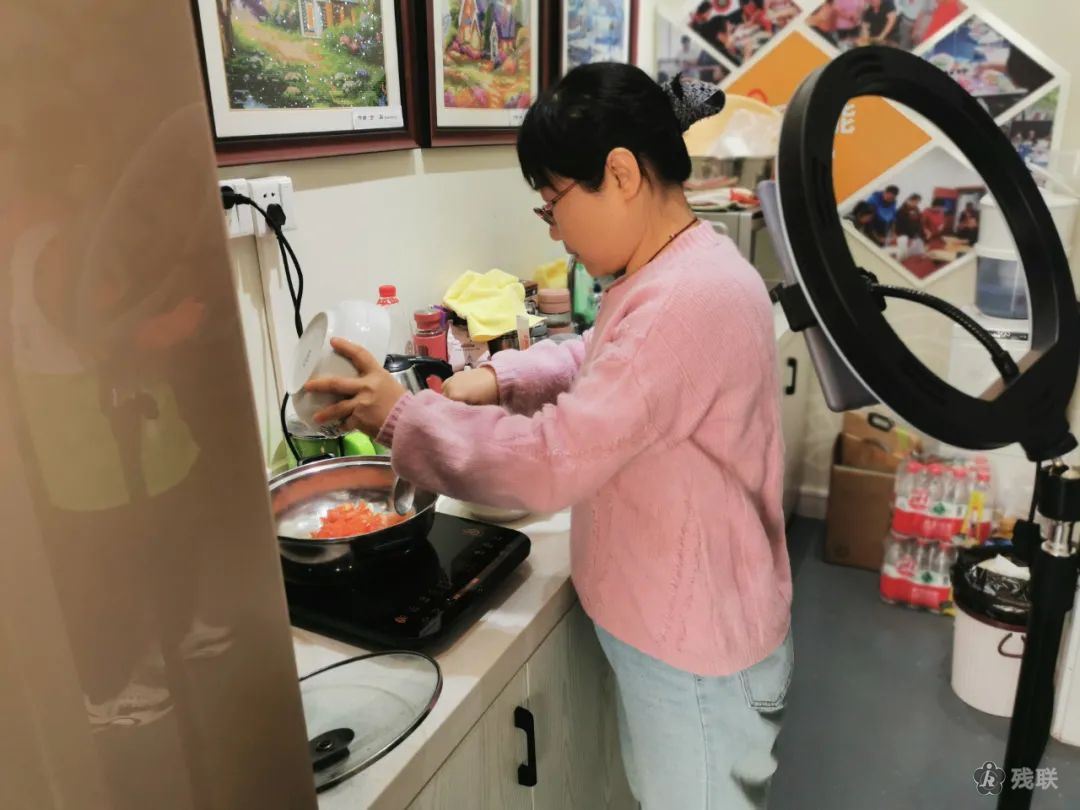 图为 培训现场