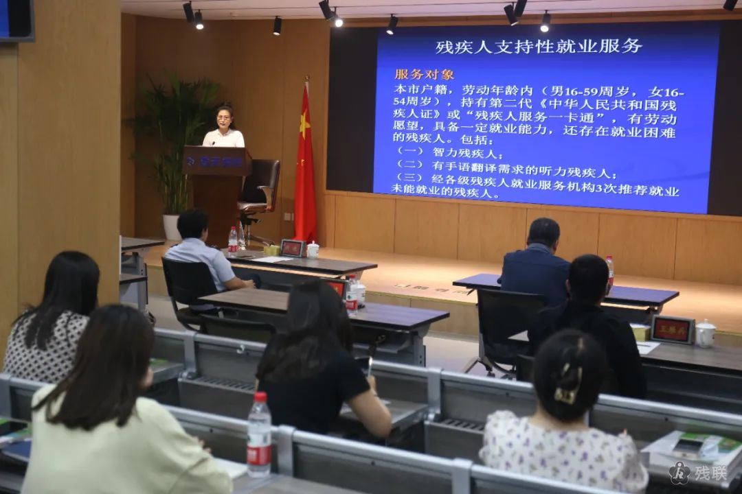 图为 培训现场