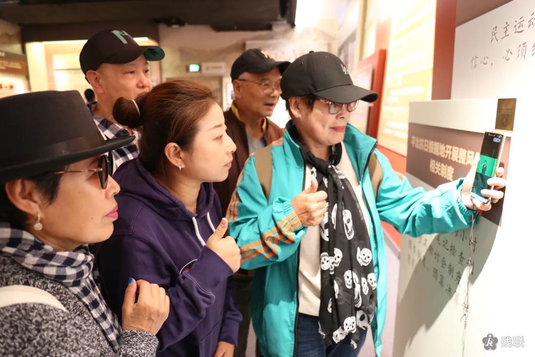 图为 活动现场