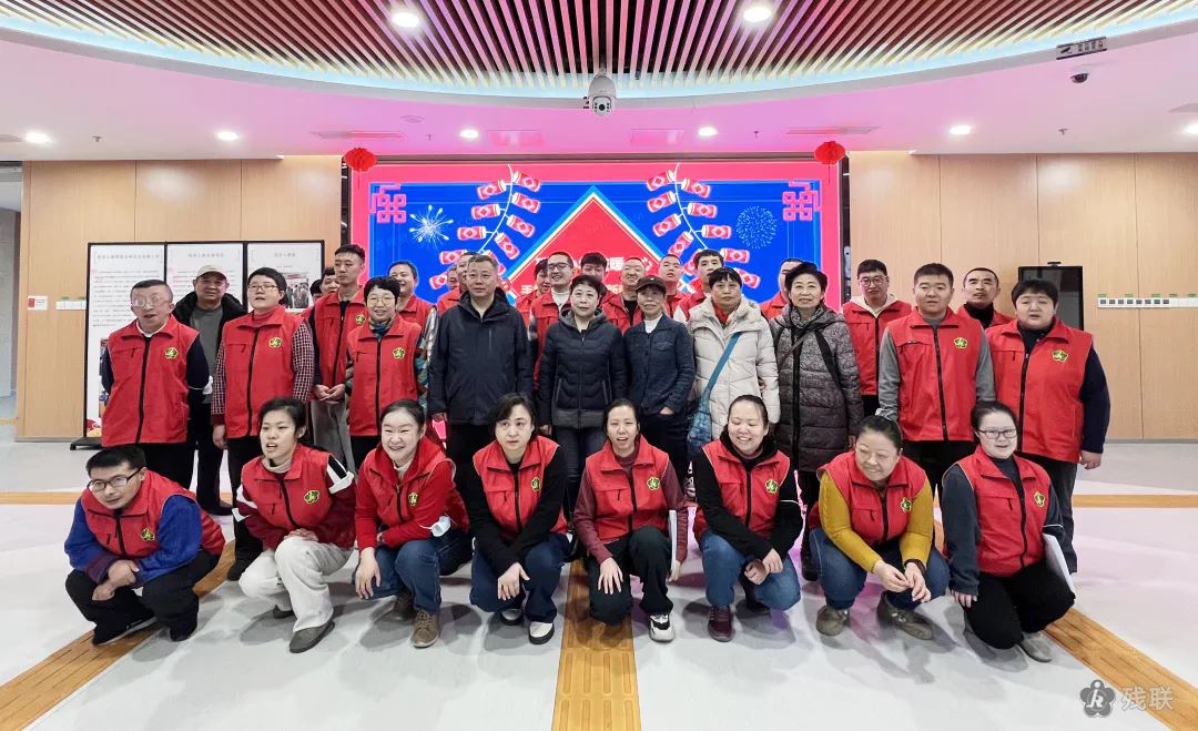 图为 活动合影