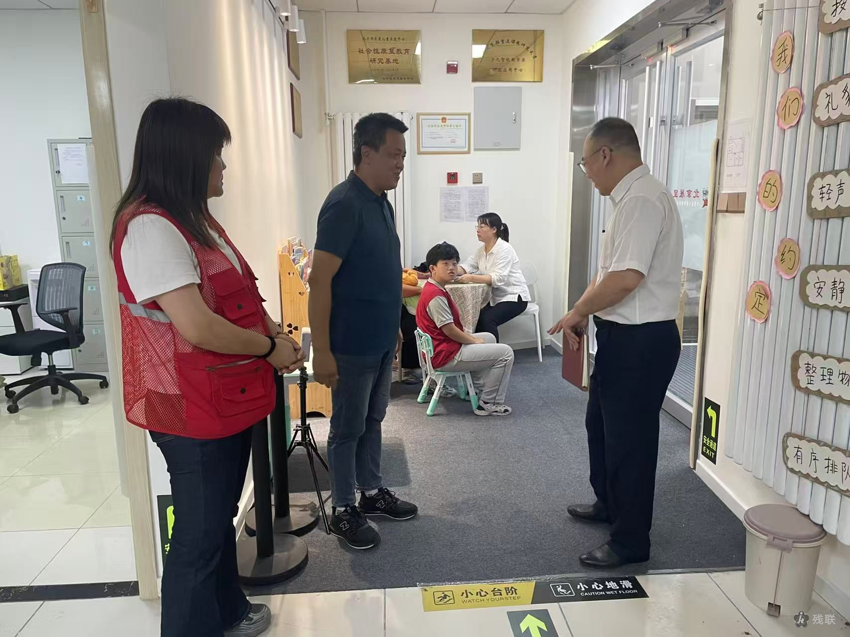 图为 检查现场